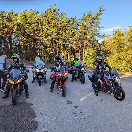 Domaine De L'adoux Montclar (Alpes-de-Haute-Provence)