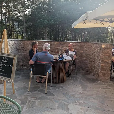 Domaine De L'adoux מלון