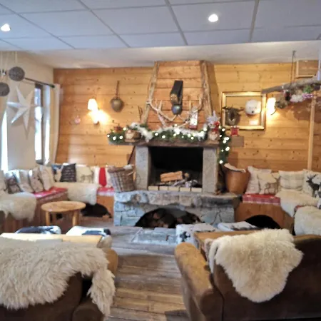 Hotel - Domaine De L'adoux Montclar (Alpes-de-Haute-Provence)