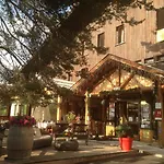 Domaine De L'adoux Hotel 3*