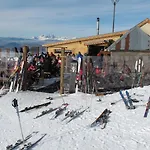 Domaine De L'adoux Montclar (Alpes-de-Haute-Provence)