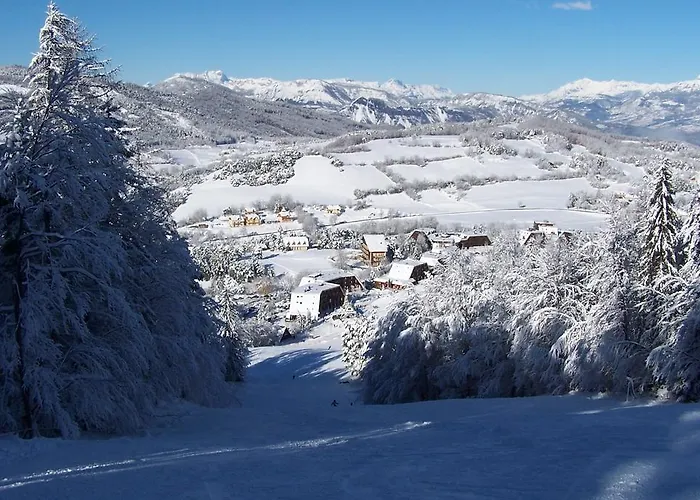 Hotel Domaine De L'adoux Montclar (Alpes-de-Haute-Provence)